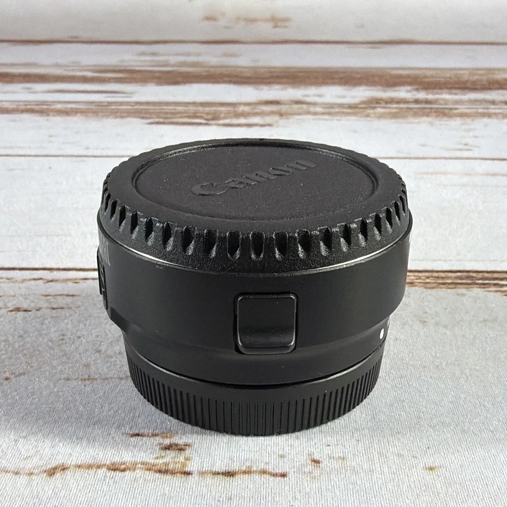 Canon Mount Adapter EF-EOS M in Black with Red Accent